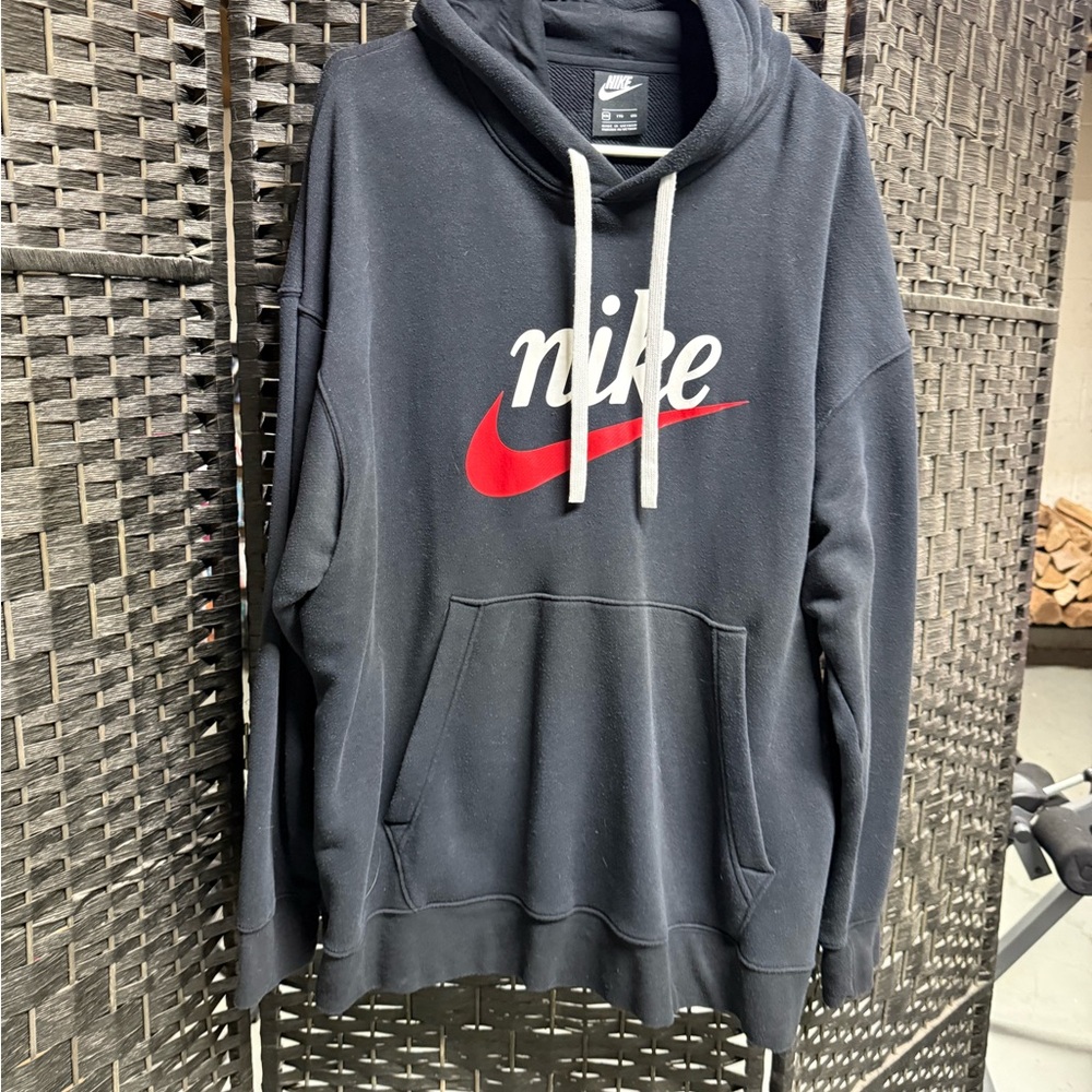 Nike Men's Black and Red Logo Hoodie